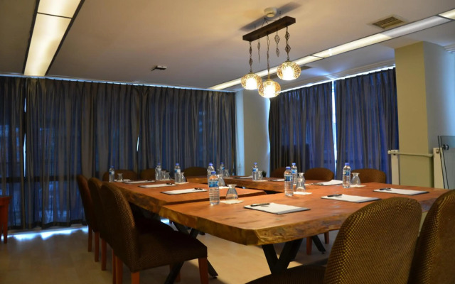 Grand Park Hotel Corlu
