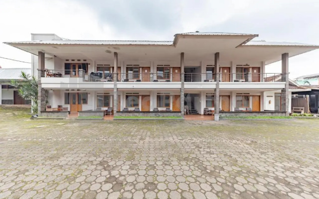 Yehezkiel Hotel Lembang RedPartner