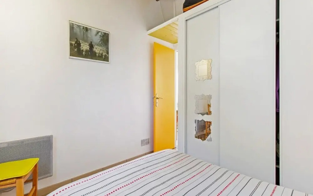 Stylish 2-bedroom Retreat in Agde