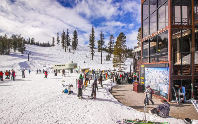 Mammoth Ski & Racquet Club #131