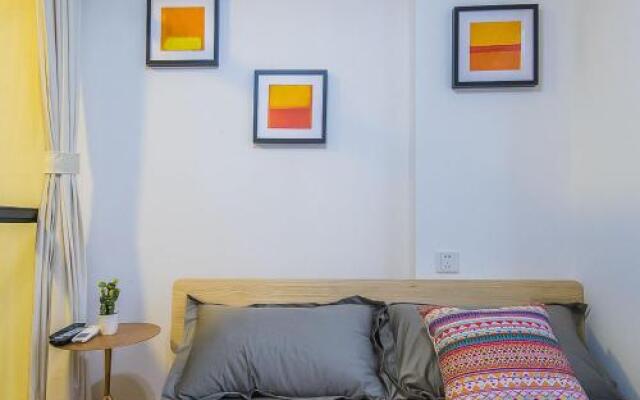 Xi'an Beilin·Small Goose Tower· Locals Apartment 00123900