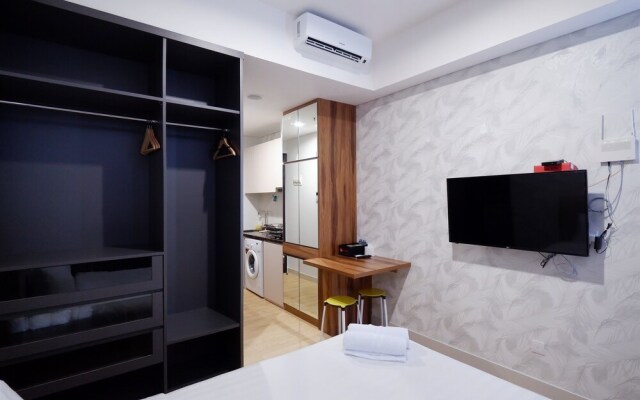 Comfortable Studio Puri Mansion Apartment