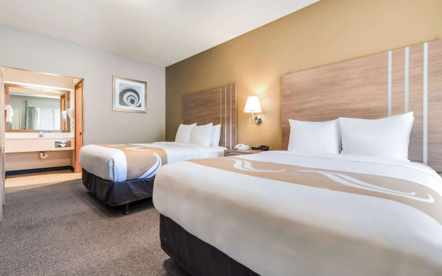 Quality Inn & Suites Bainbridge Island