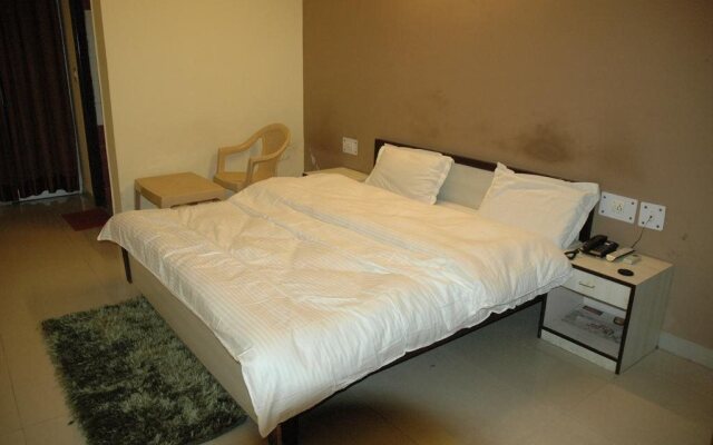OYO 12784 Fabebo Hotel