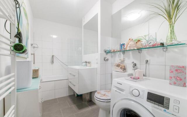 6757 Private Room Laatzen
