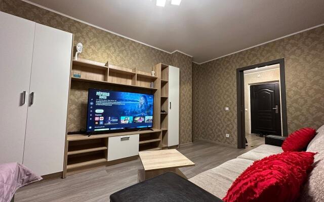 Apartments on Bekhteeva street 5