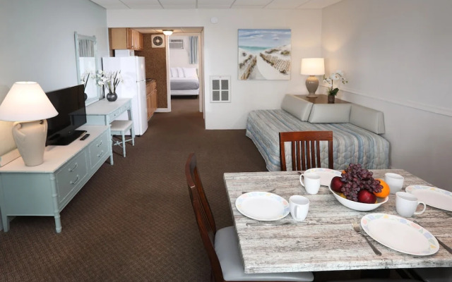 Aquarius Oceanfront Inn