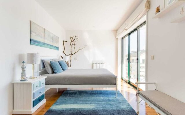 Apartment by the Sea, With Pool