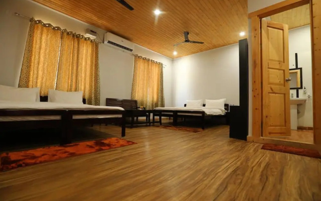 Le Roi Floating Huts & Eco Rooms