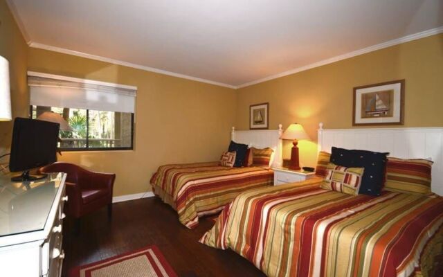 Plantation Club 470 by RedAwning