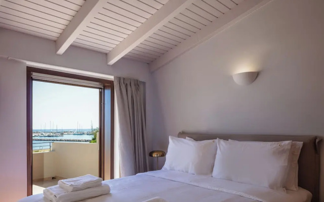 seafront cozy suite for 2 in Rethymno
