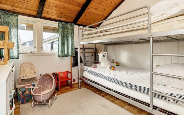 9 Person Holiday Home in Praesto