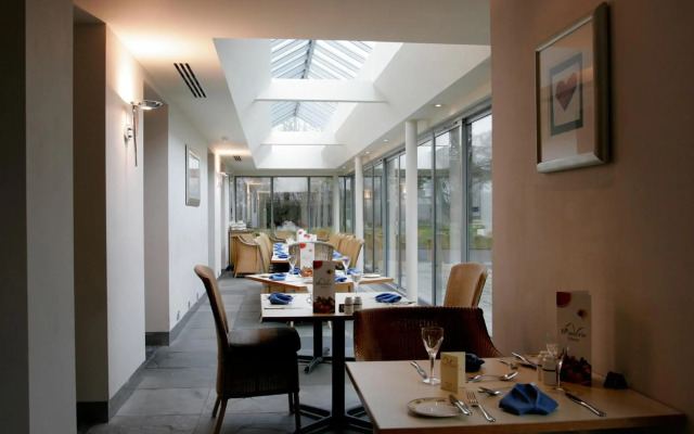 Apollo Hotel