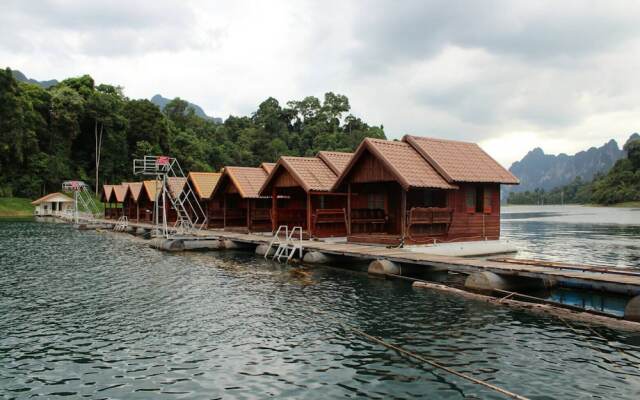 Pleanprai Floating Resort