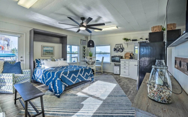 Waterfront Tarpon Springs Vacation Rental!