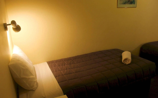 Ferry Motel