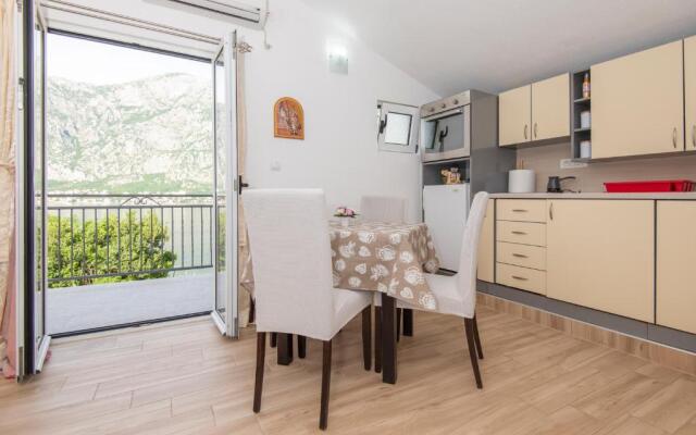 Apartment Prcanj