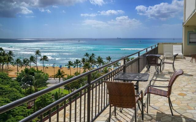@ Marbella Lane Mountain View Studio, steps from Wakiki Beach