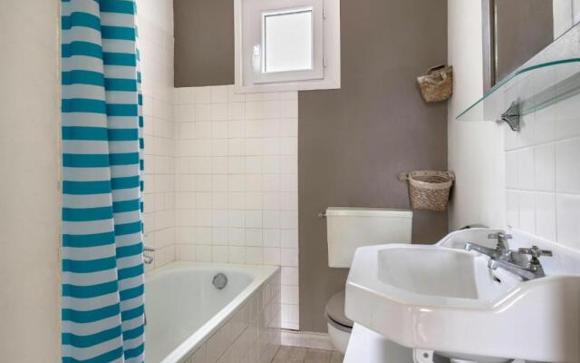 Une grande villa dans les pins, entre Loire et Océan