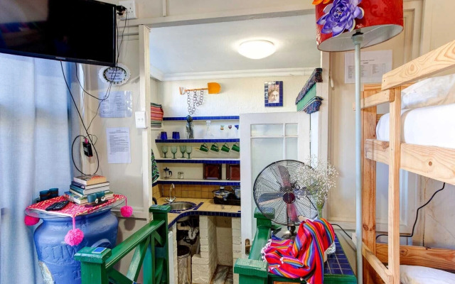 Strand Guesthouse - Hostel