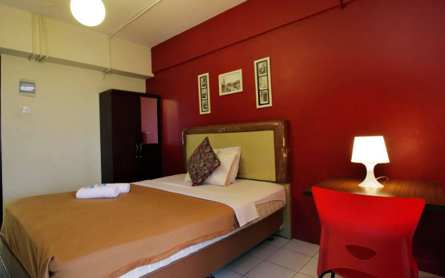 The London Living Apartment at Kebagusan City