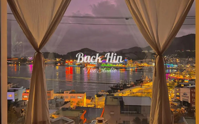 Backhin Studio