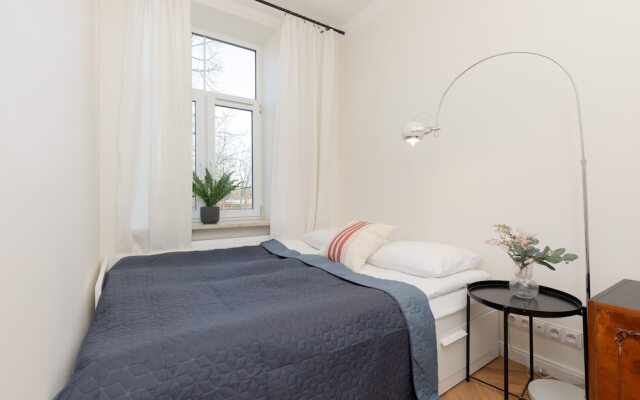 Atmospheric Apartment by Renters