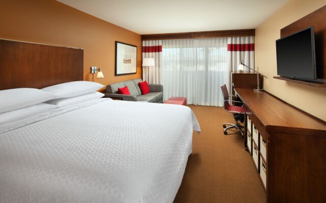 Four Points by Sheraton Phoenix South Mountain