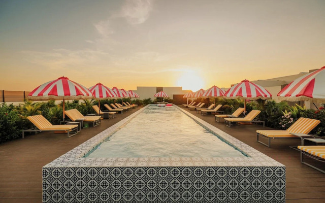 Privada Stays - Private Pools & Colorful-Chic Boutique Hotel