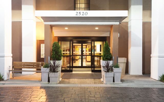 Holiday Inn Express Winston-Salem