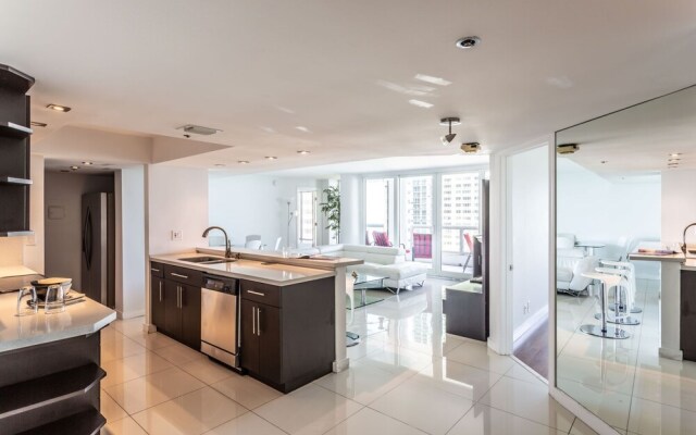 2 Bedroom Pearl in Downtown Miami