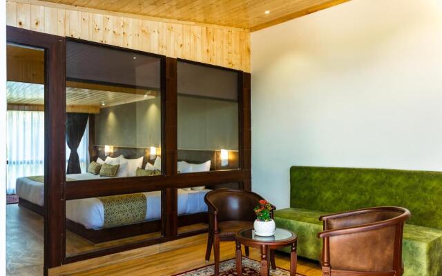 Sumitel Vista 800m from Mall Road