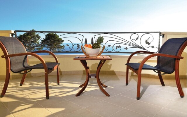 Awesome Home in Makarska With Wifi and 4 Bedrooms