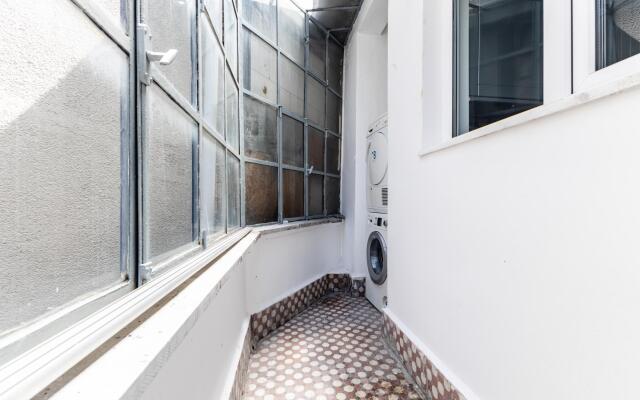 Amazing Flat near Osmanbey Metro Station