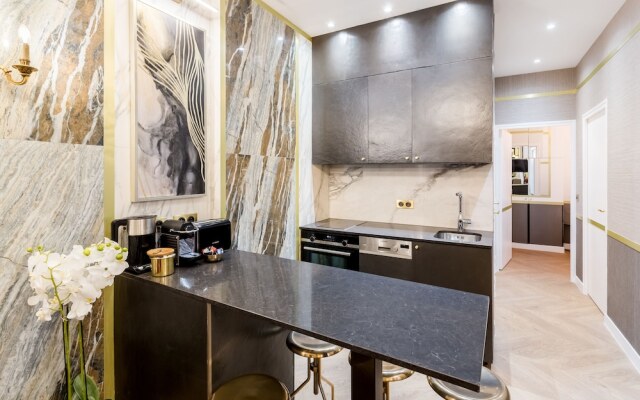 Luxury 2 Bedroom 2 Bathroom With AC -Eiffel Tower