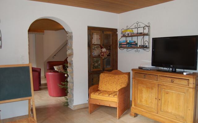 Beautiful Chalet in Champagny-en-vanoise With Sauna