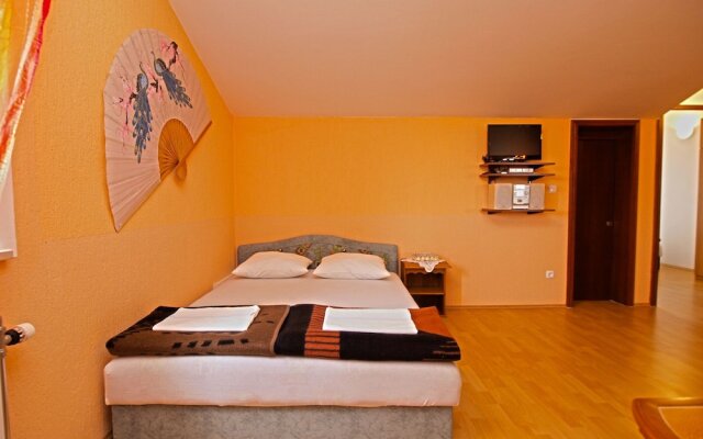 Apartment Denis 19