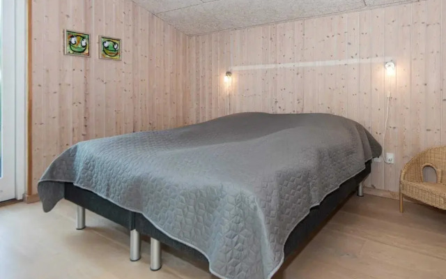 6 Person Holiday Home in Bjert-by Traum