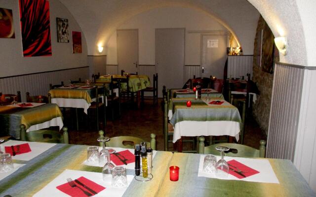 Logis Hotel Le Clos Charmant
