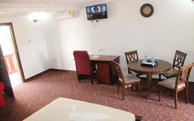 Royal Elmount Hotel