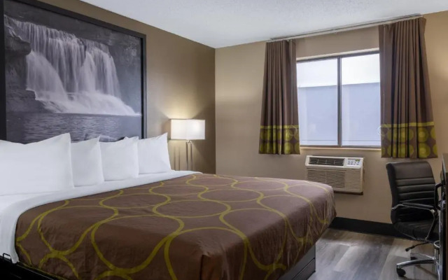 Super 8 Merrillville/Gary Area