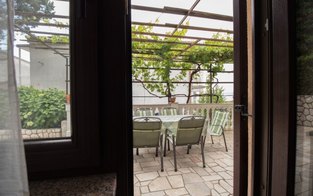 Apartments and Room Ruzica