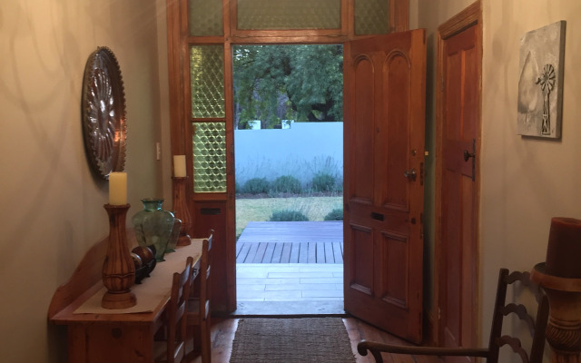 Tranquil House @ 851 College Avenue