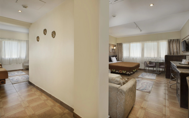 Kanzy Hotel