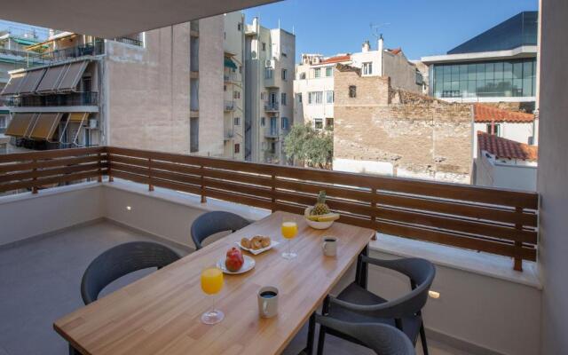 Acropolis Golden Suites by GHH