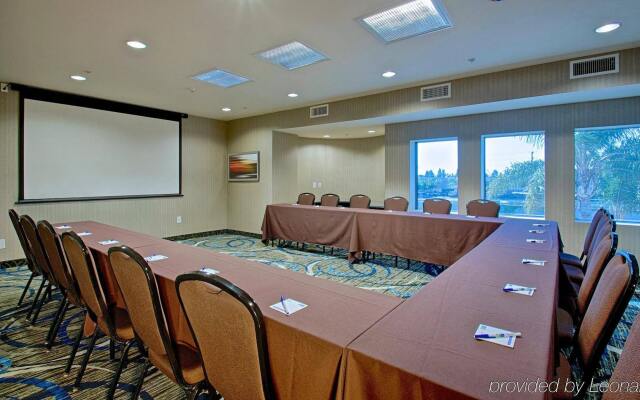 Hampton Inn by Hilton Costa Mesa Newport Beach