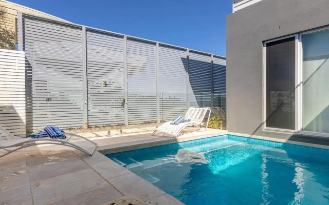 Hideaway at Culburra - guest house with plunge pool