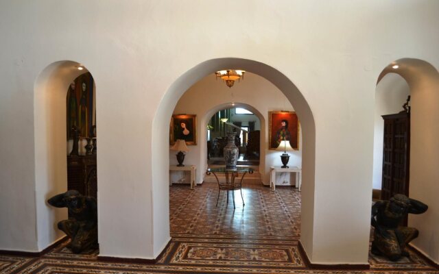 Palacio Domain Luxurious Boutique Hotel