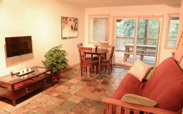 Big Tree Waterfront Vacation Rentals