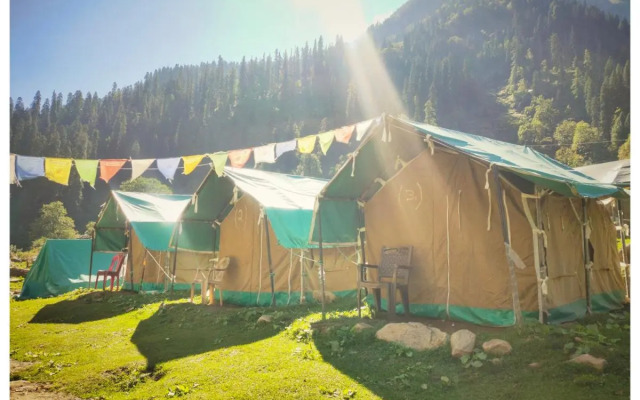 Kheerganga Hike Camps